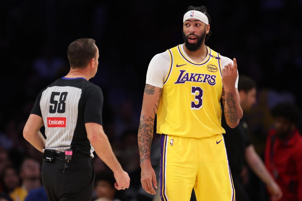 36+6三分连创新高：法国队长引大逆转，尼克斯两年1200万不亏