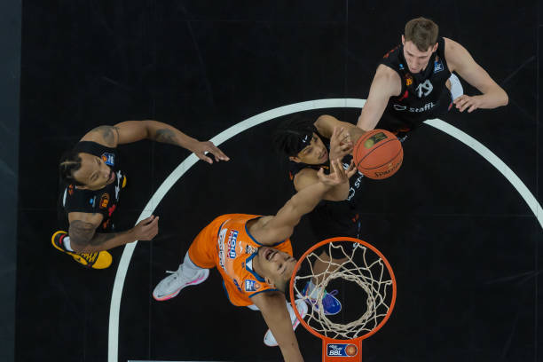 庄宇珊空砍17分！中国女排1-3不敌波兰 遭遇世界女排联赛首败