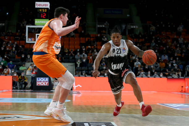 一只苍蝇帮助高尔夫球手赢得91万美元奖金